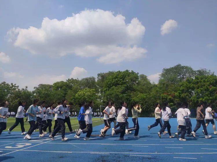 体教融合赣州市第七中学从体育人以体育心