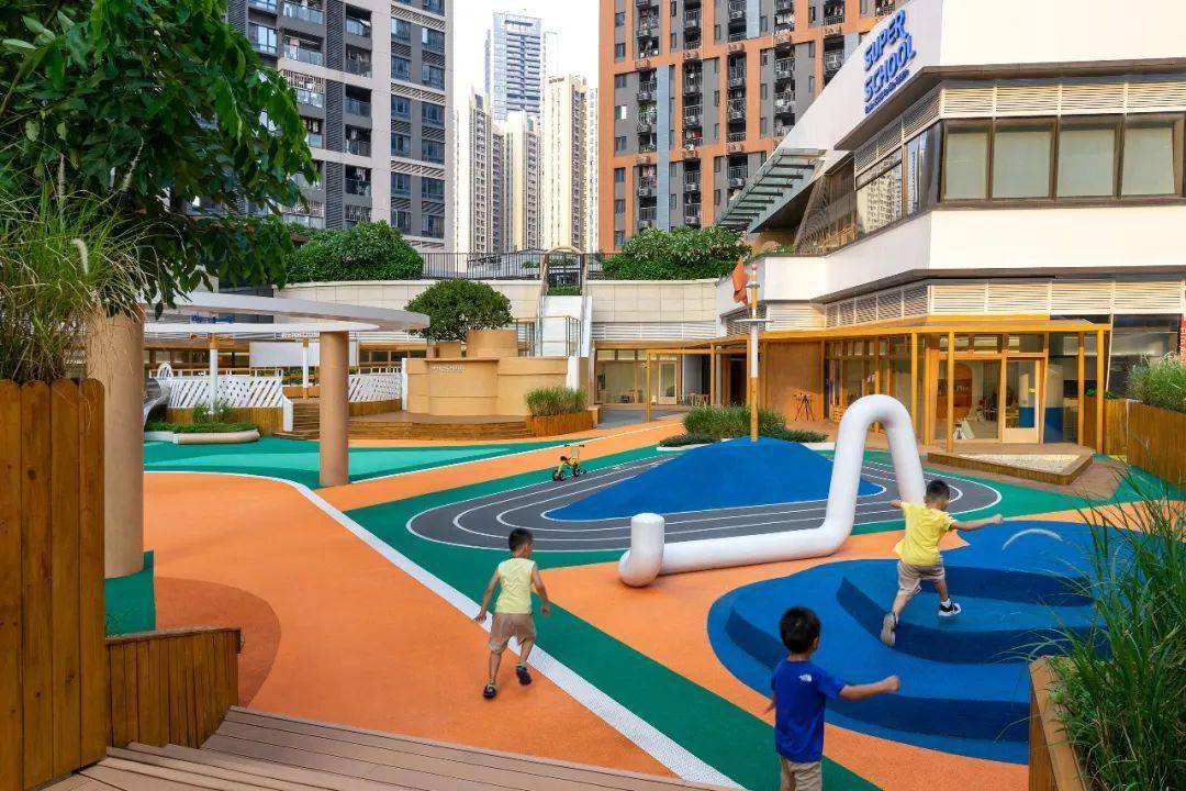 露台上的幼儿园 | 深圳 ibobi super school_场地_儿童_种植区