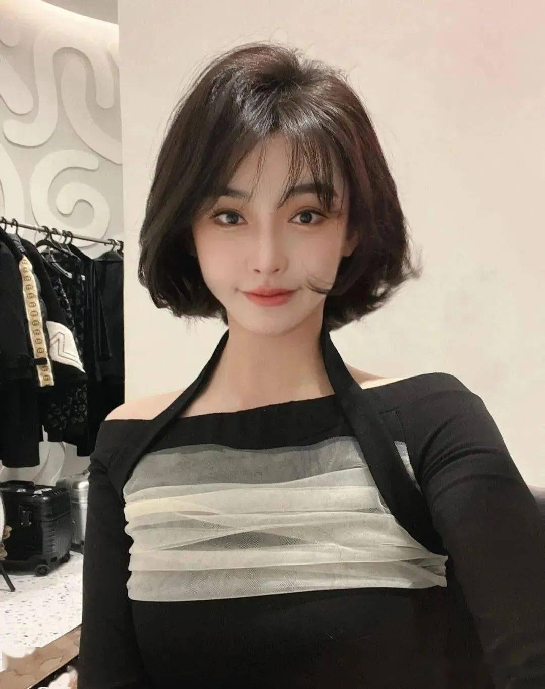 "乖乖女短发",好减龄._发型_中国_人类