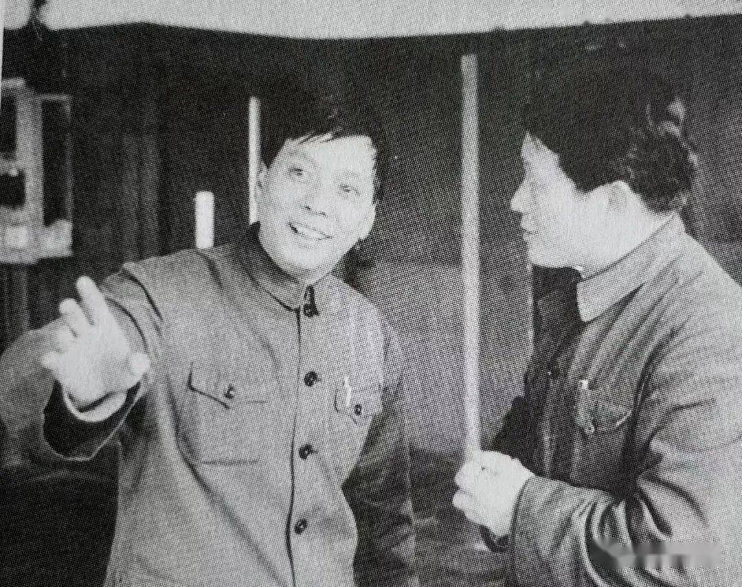 从袁一灵先生家的香蕉和苏打饼干说起