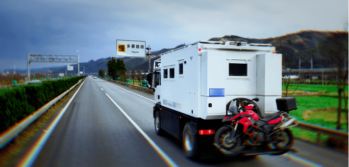 陆地新贵科摩多龙德国曼4x4越野房车强势来袭