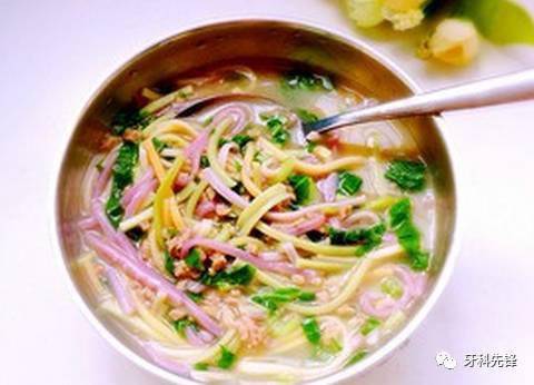 宝宝长牙的顺序，注意事项，食谱都在这里！