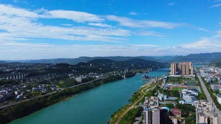 一组刷屏美图带您飞阅嘉陵江云赏大美苍溪