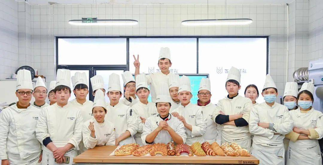 江苏大工匠丨蔡叶昭上万袋面粉揉出世界冠军