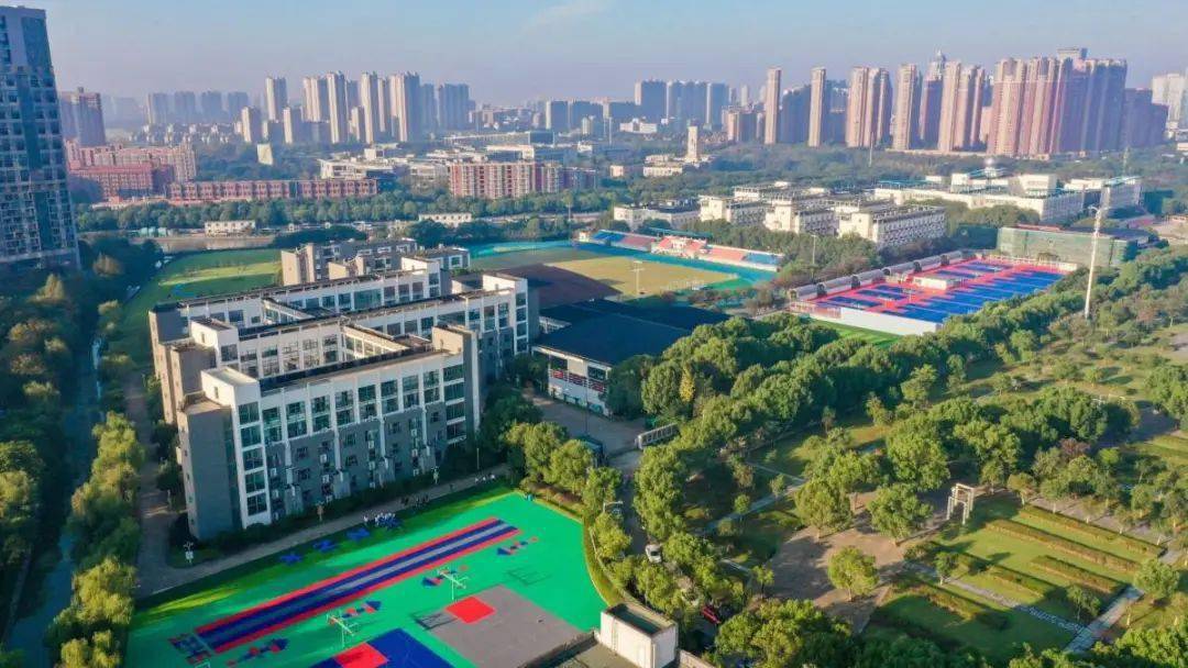 招聘初,高中教师10名面向全国宁波市兴宁中学初,高中年薪80万……获