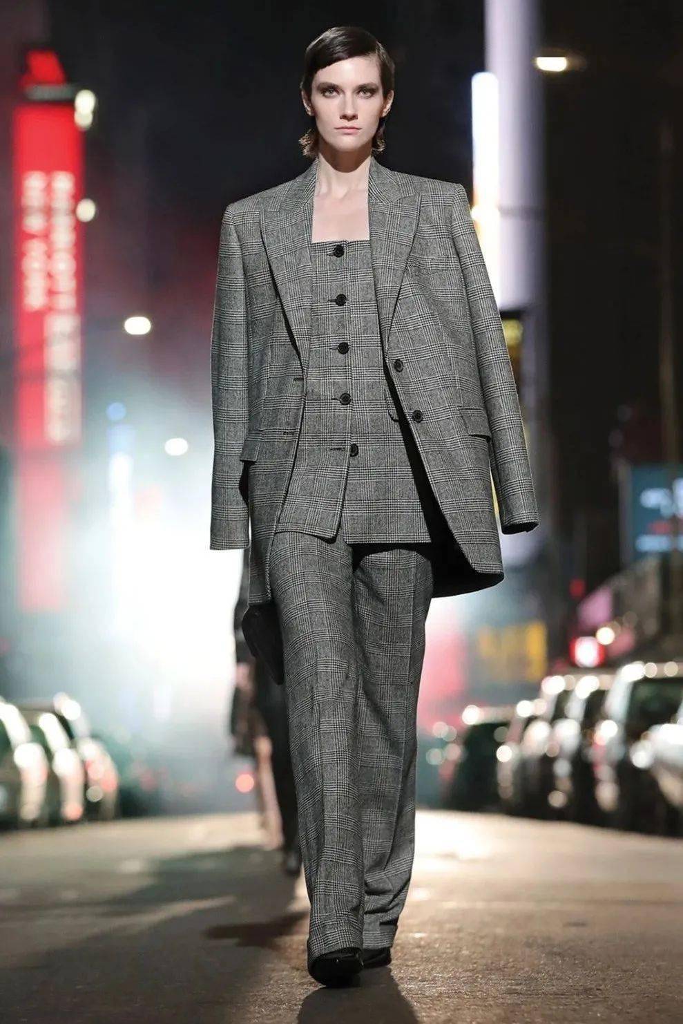 解锁2022年西装新玩法高级感西服设计