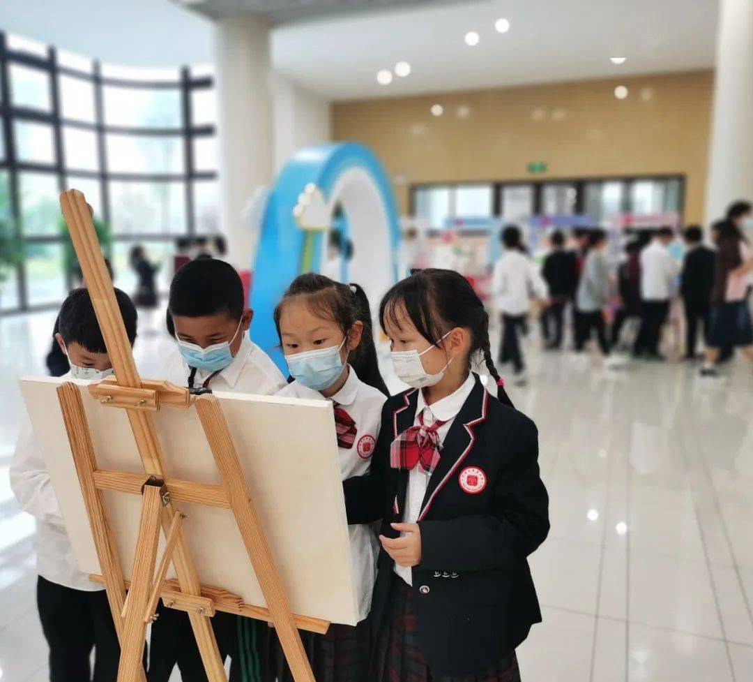 学府小学:艺路繁花开,童心绘风采