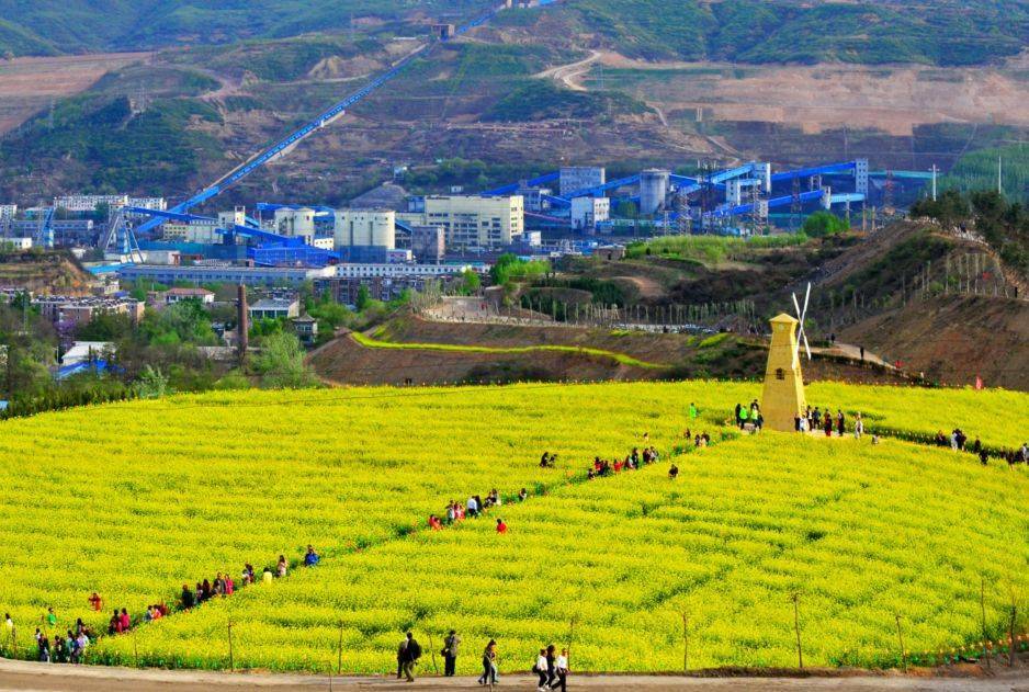 石潑水農業觀光園位於石卜咀村西梁山,地理位置優越,交通便利.