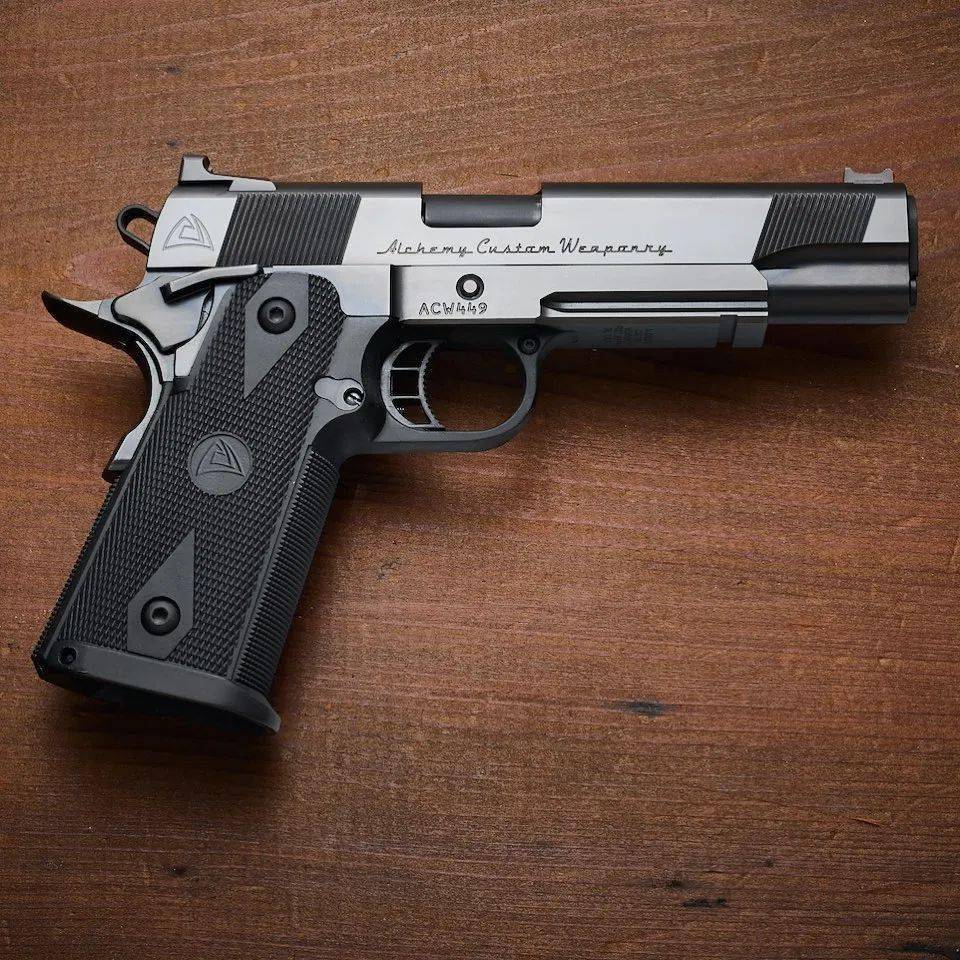 alchemy1911美图稳重优雅憨厚随你怎么说