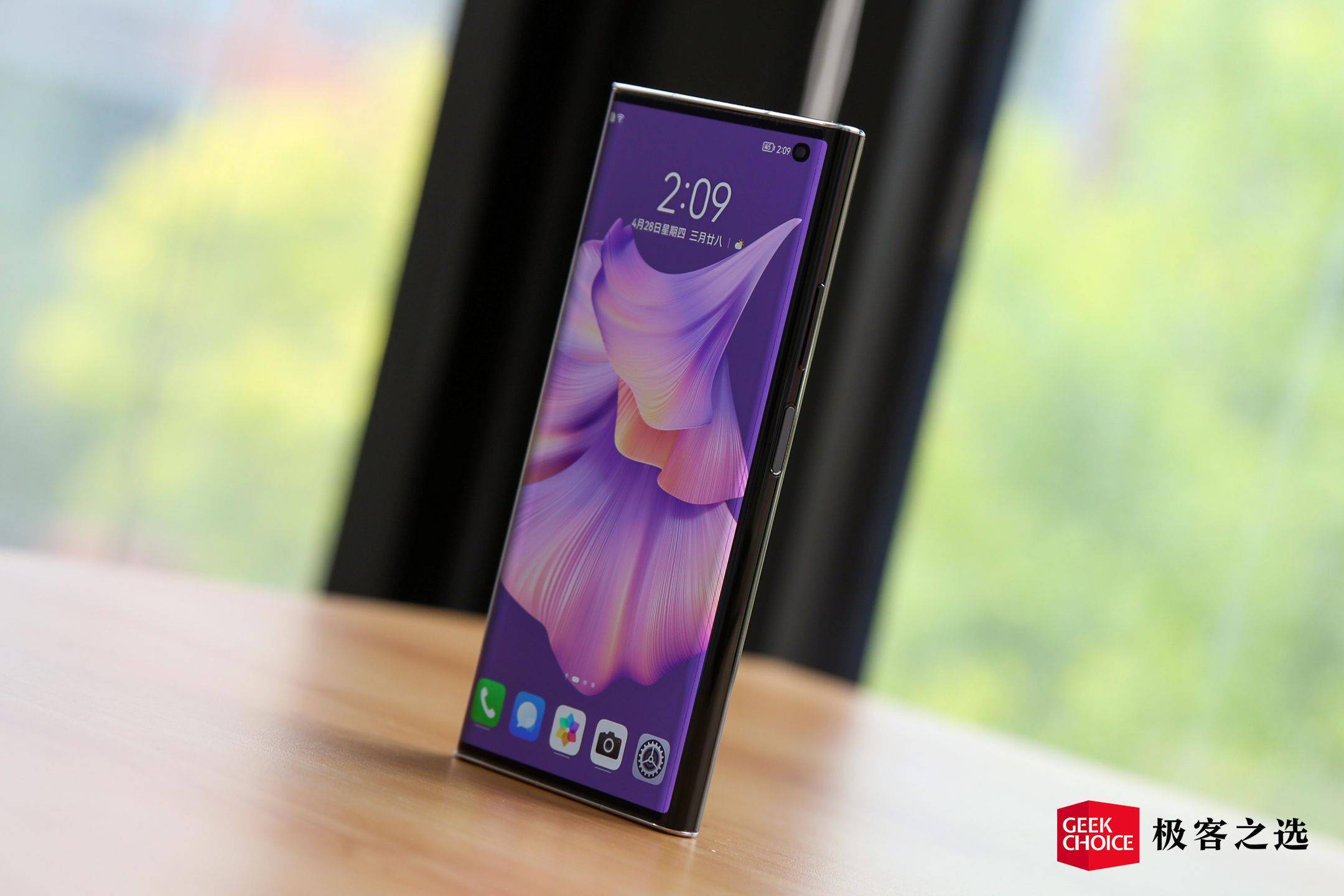 华为mate xs 2 图赏:售价 9999 起,最轻薄的大尺寸折叠屏旗舰_手机