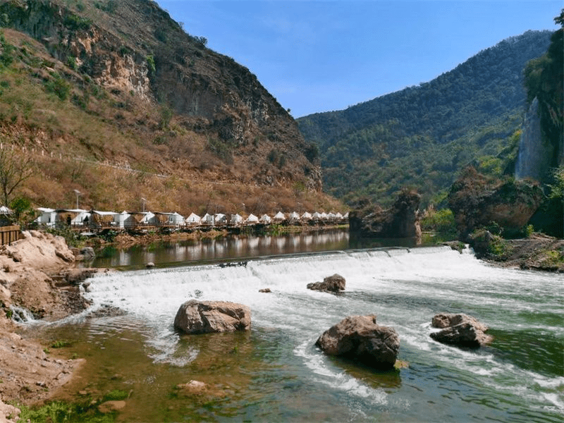 星宿江峡谷图片