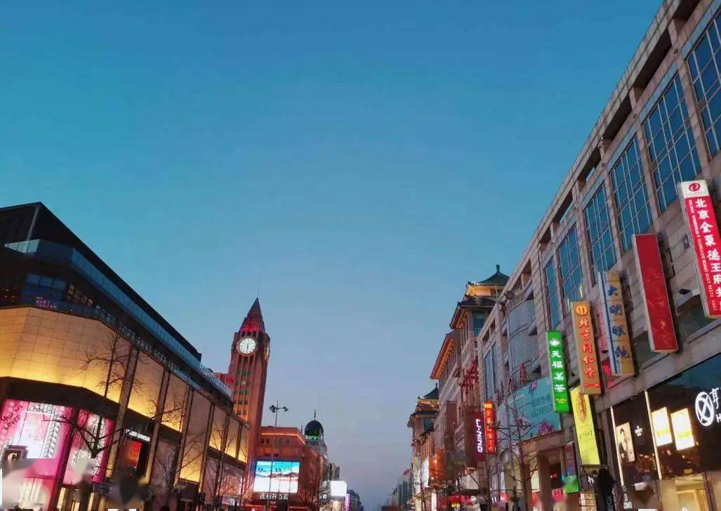 体育赛事,展销促销等大型聚集性活动"的要求,通过"双楼长"体系逐一