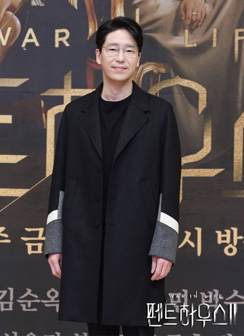 而《七人的逃脱》男主角确定由严基俊出演,与《上流战争》金顺玉编剧