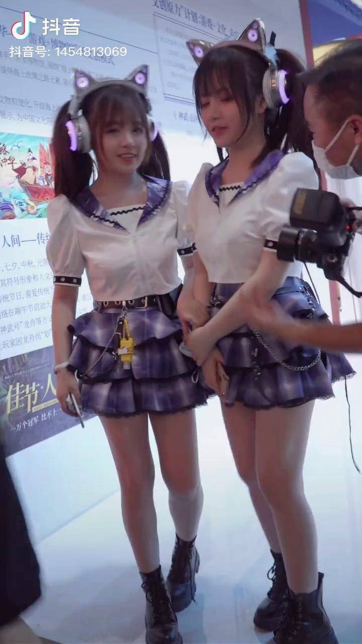 chinajoy原相机上海cj展最美双胞胎