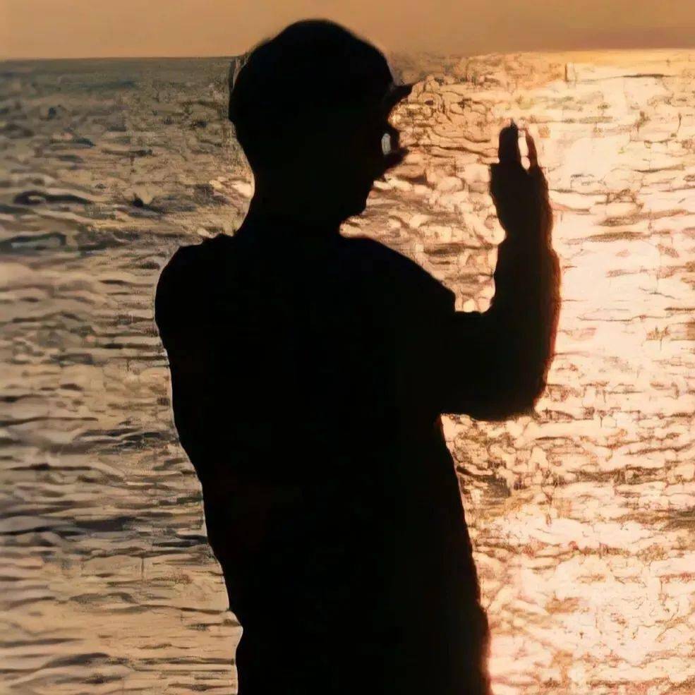 头像| 珍藏微信头像_答案_月亮_文案