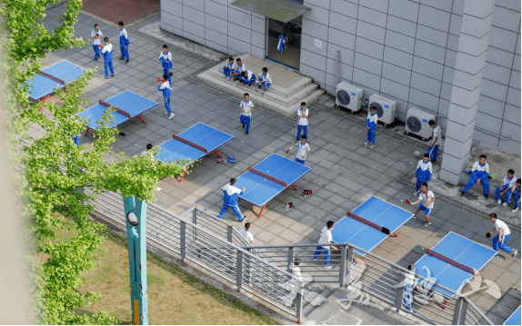 独山三中第二课堂助双减多彩社团促成长