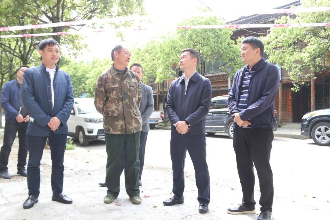 精神 | 龙滨到排调镇 雅灰乡宣讲省第十三次党代会精神_发展_丹寨