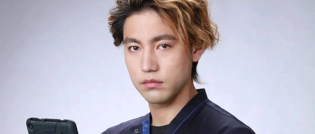 【海外消息】奥特曼系列新作《德凯奥特曼》主演公开！小柳友将出演新精英胜利队队员“朝影悠一郎”！_开发_博士_机甲