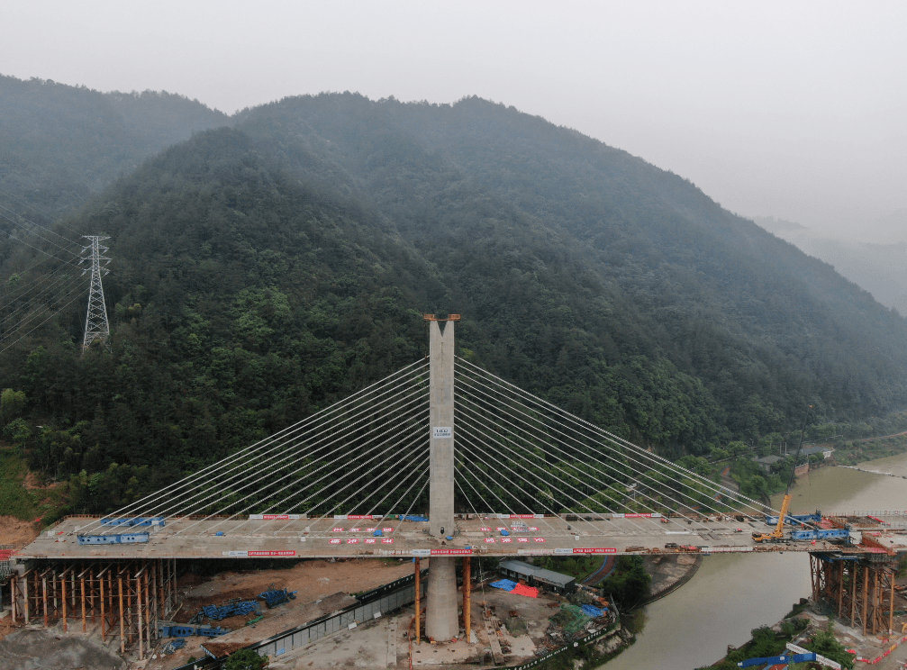 景文高速景宁高架桥图片