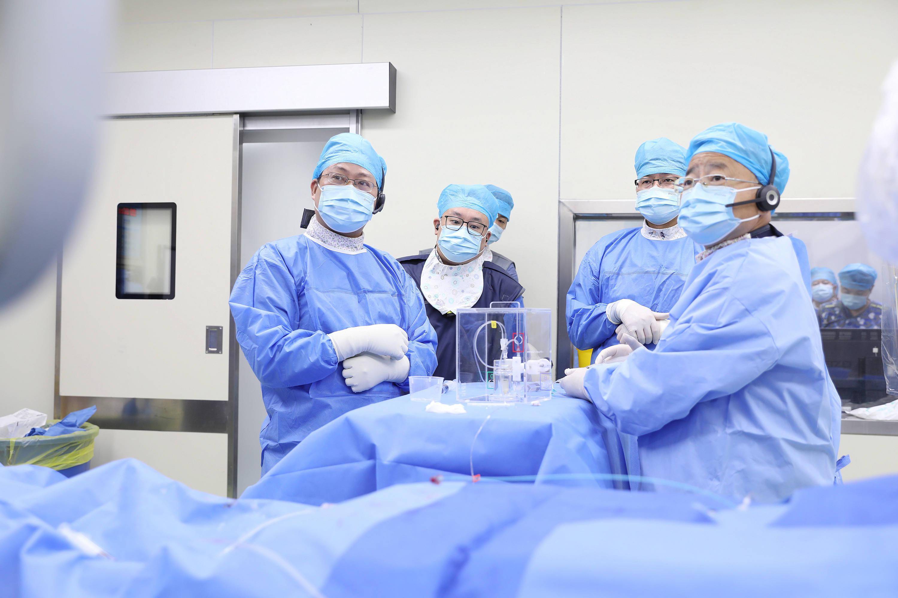 国内首例钇90树脂微球治疗结直肠癌肝转移介入手术在中大医院成功完成