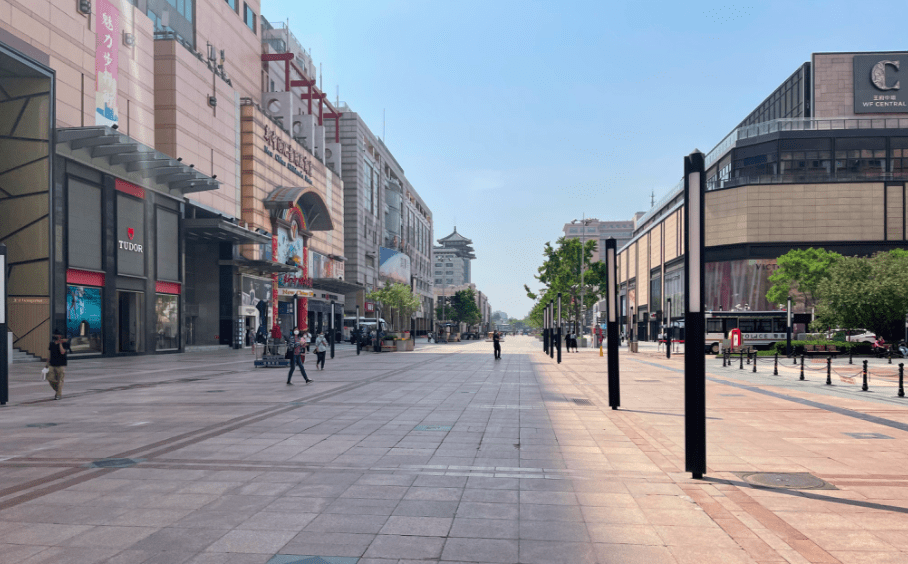 节后复工首日商场客流减少有顾客扫码时才发现健康宝弹窗