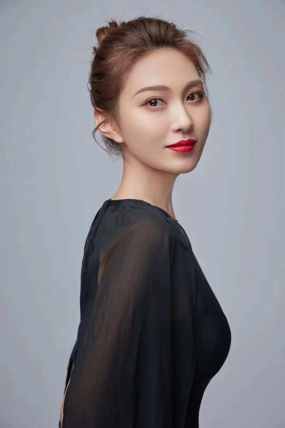 公益演出抢票预告钢琴家袁芳主讲音乐大讲堂带您了解不一样的舒伯特