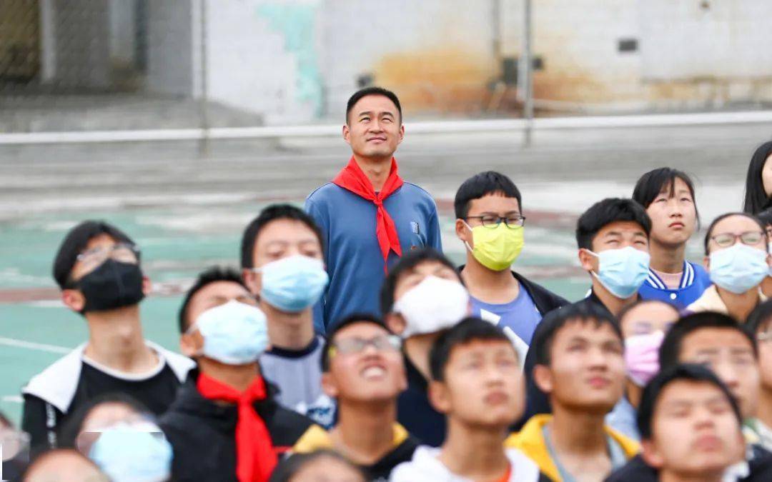 中国好人|"土辉哥哥"十年扎根恩施支教_袁辉_田艳青_巴东县