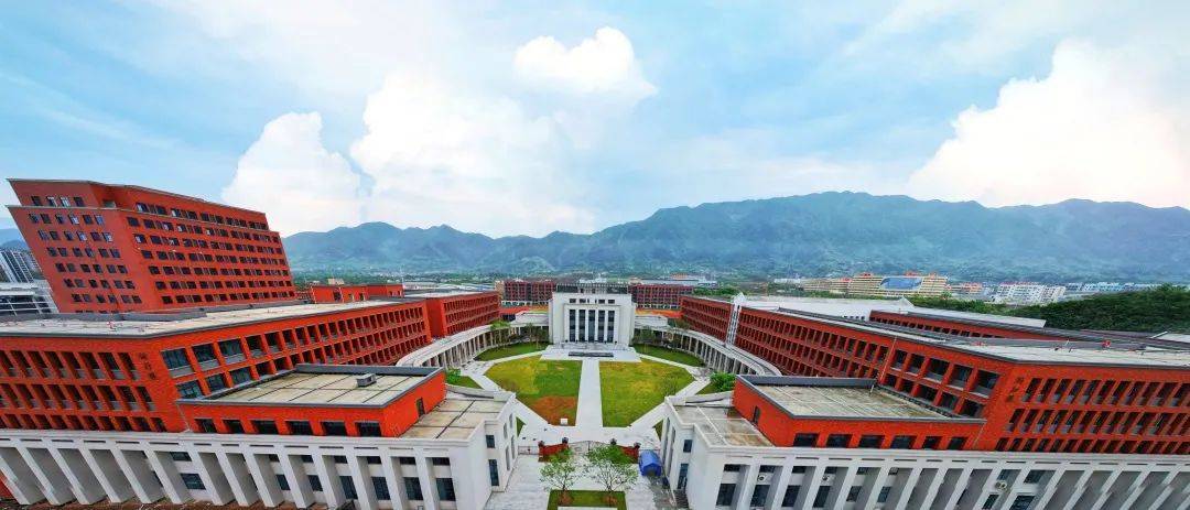 佐君终审:王 莹来源:丽水技师学院丽水超30万人关注的权威公众号分享