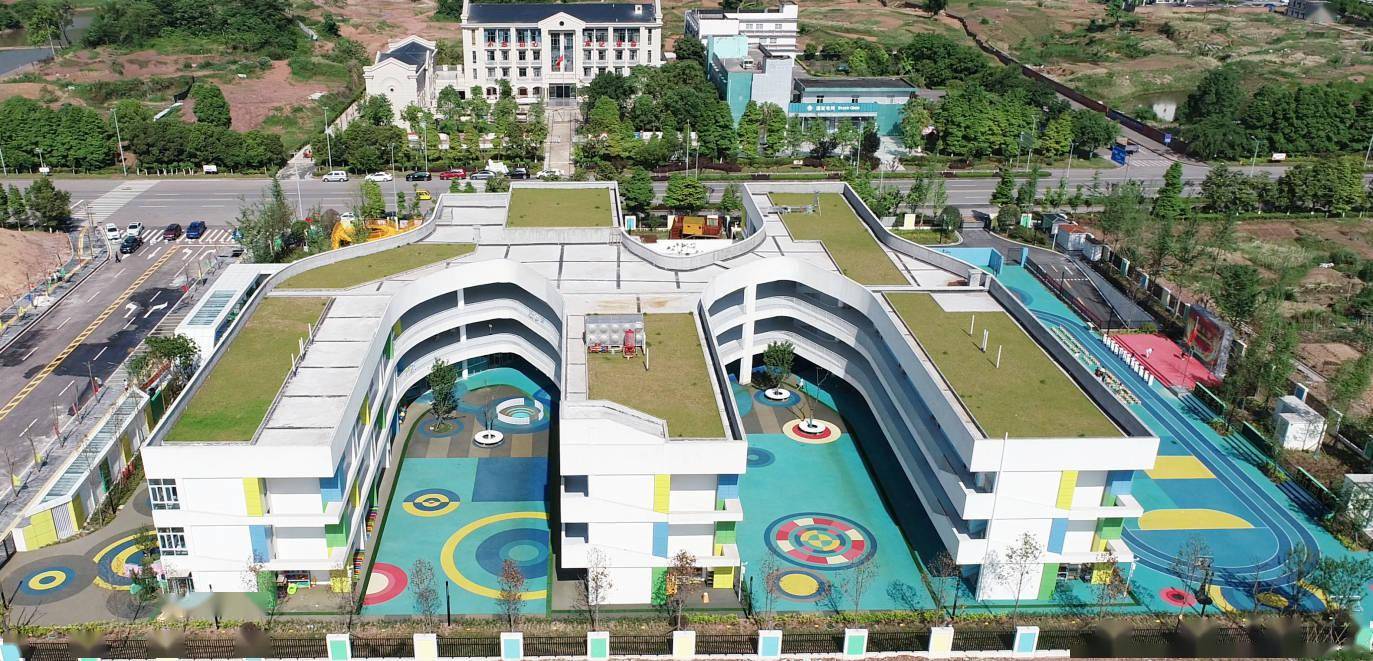 携手共筑桃李梦:大足区双桥实验幼儿园项目顺利交付