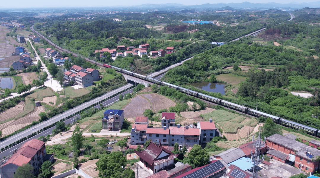 四望镇:推进"四小园" 实现"大变身"_建设_陆政_乡村