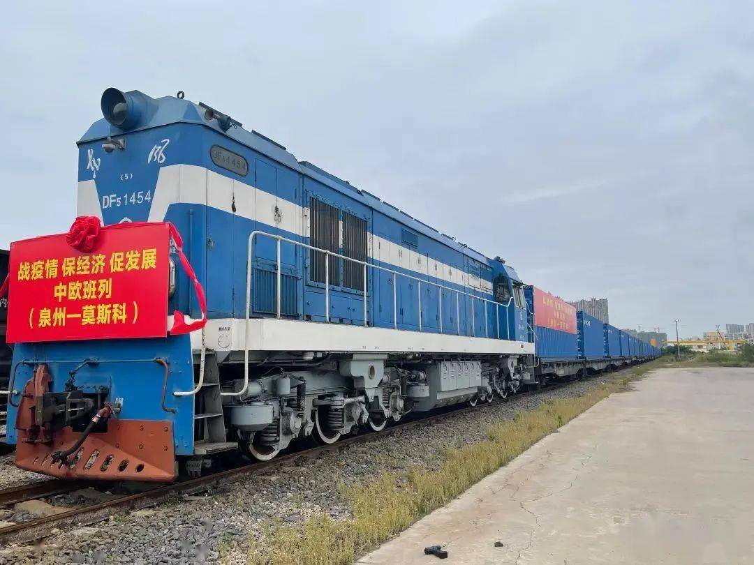 金融护航外贸发展 银行打出“组合拳”