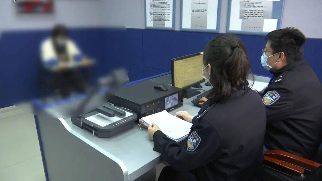 银川男子求助民警解冻银行卡，不料暴露洗钱行为…