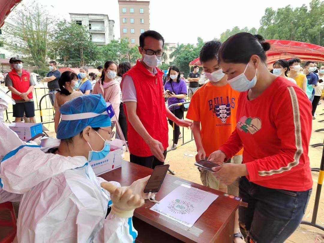 吴川:让党旗在战疫一线高高飘扬_防控_工作_疫情