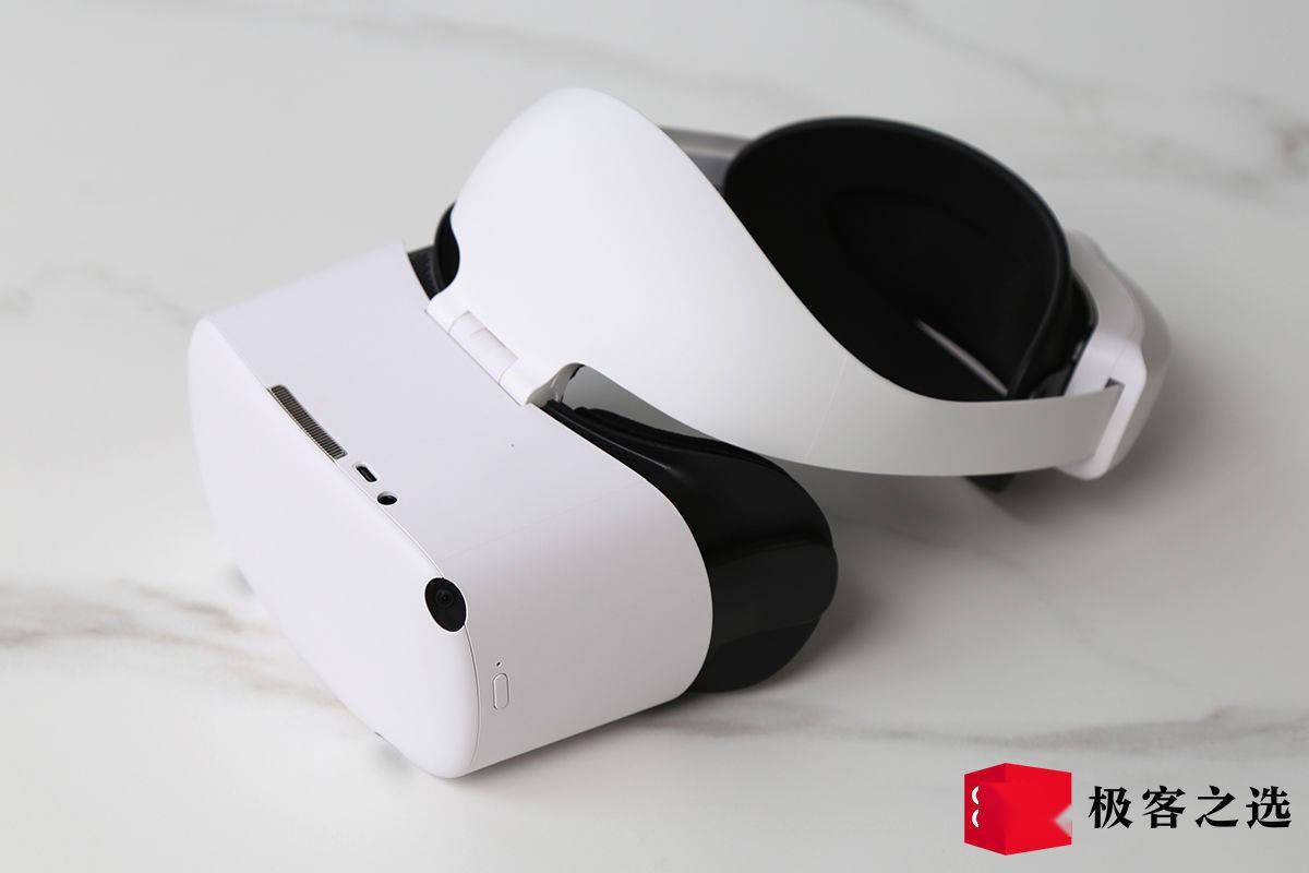 奇遇dreampro体验4k级屏幕补足短板水桶vr一体机