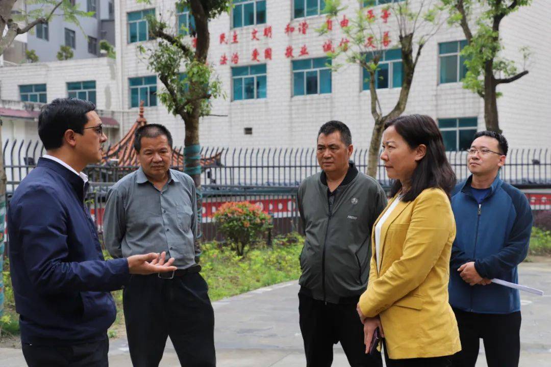 怒江州人大常委会到福贡开展地方政府债务管理情况调研