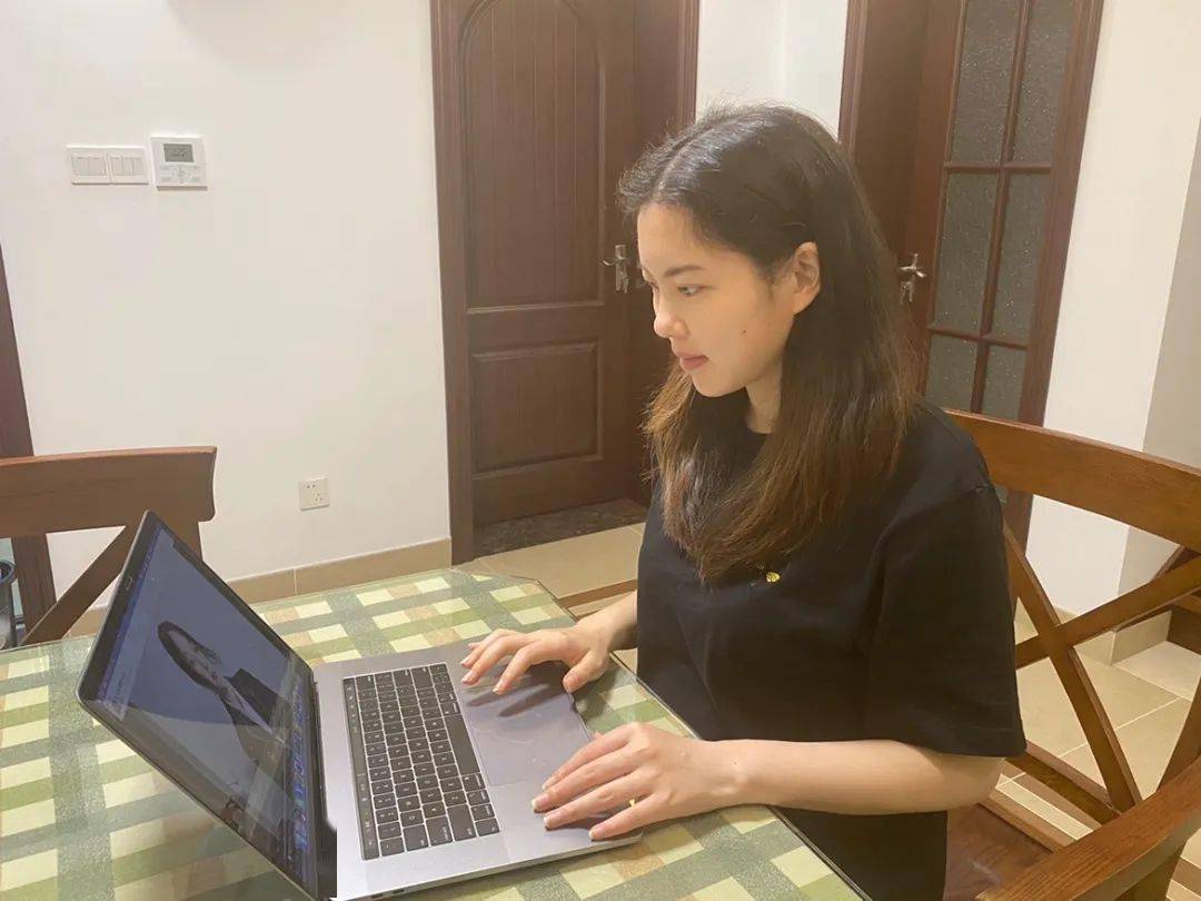 同心守沪身边的抗疫故事第四届曙光杯上海高中生英语演讲赛校内专场听