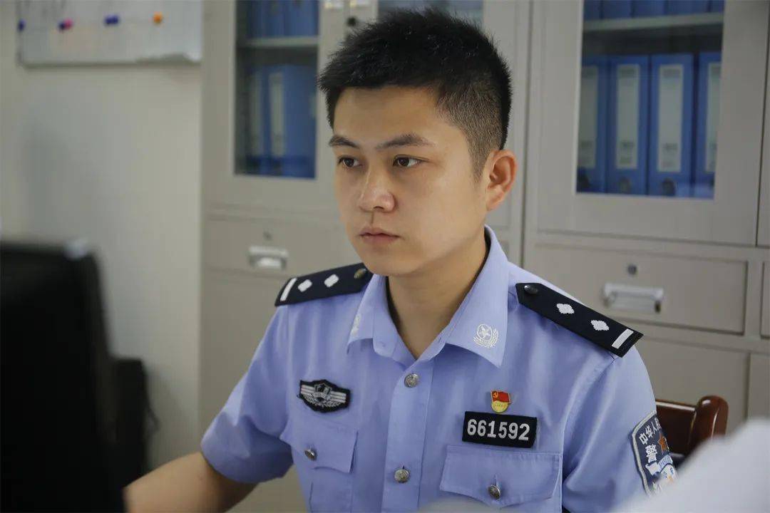 全区优秀青年民警梁茹杰坚定信念为青春奋斗从警为民让青春闪光