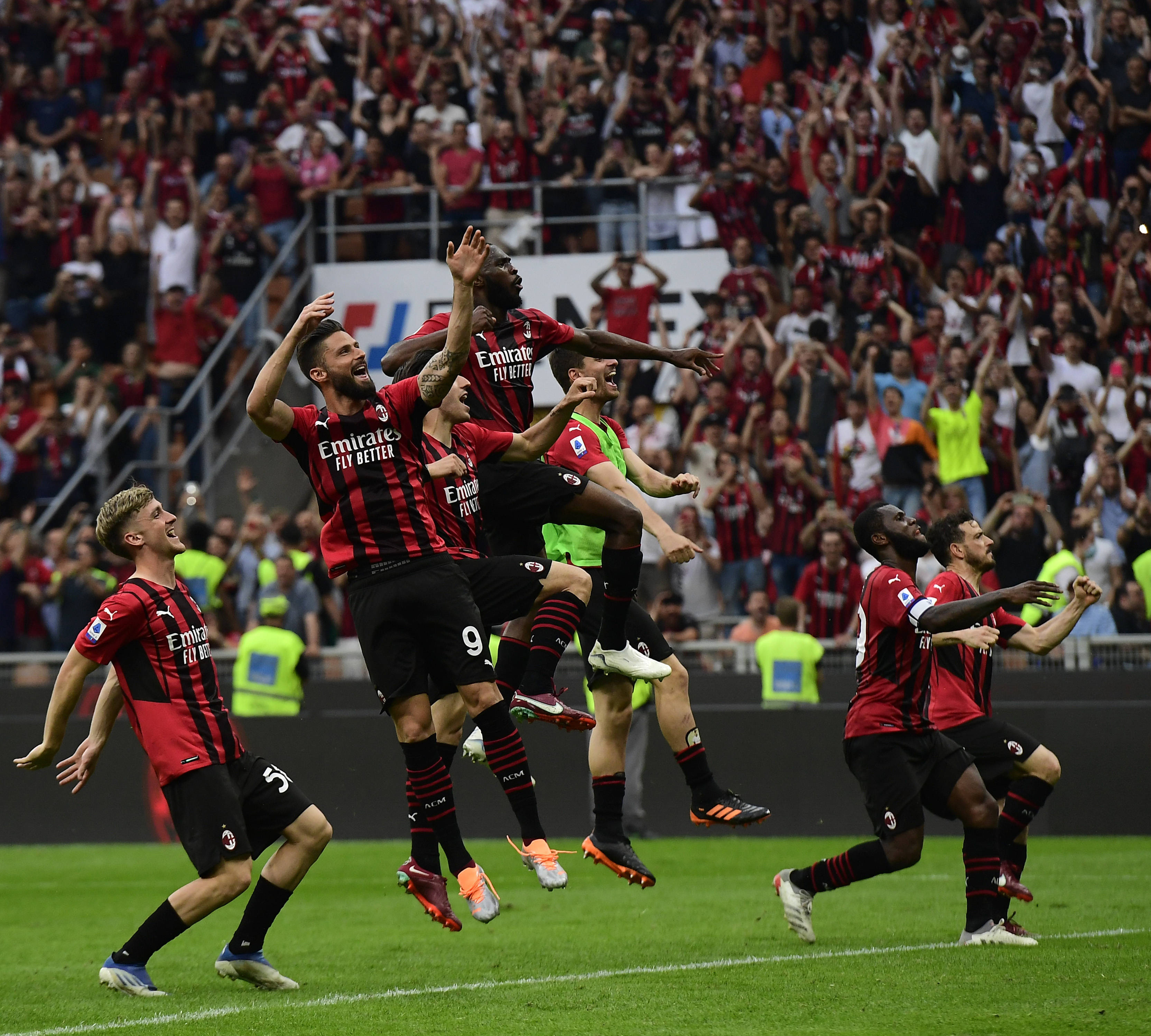 足球意甲ac米兰胜亚特兰大