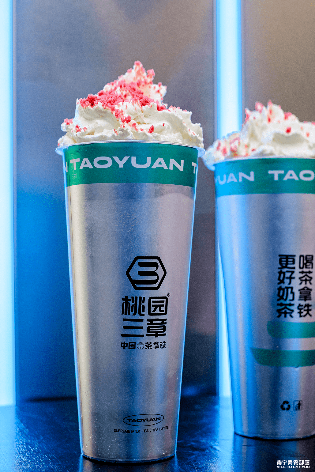 桃园三章"霸"气升级!1升水果茶爽到起飞!_奶茶_南宁_霸王