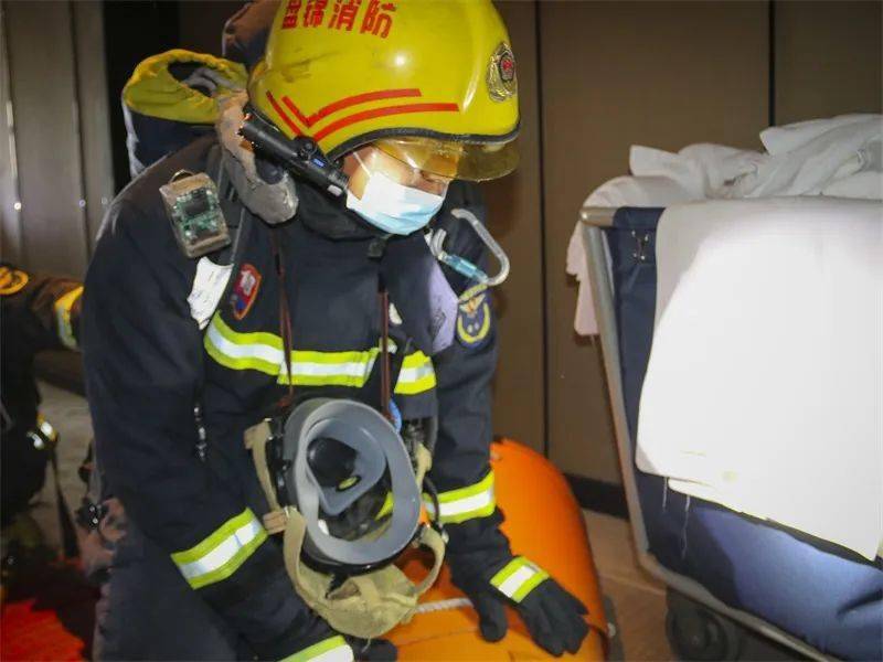 盘锦支队开展备用集中隔离酒店熟悉演练