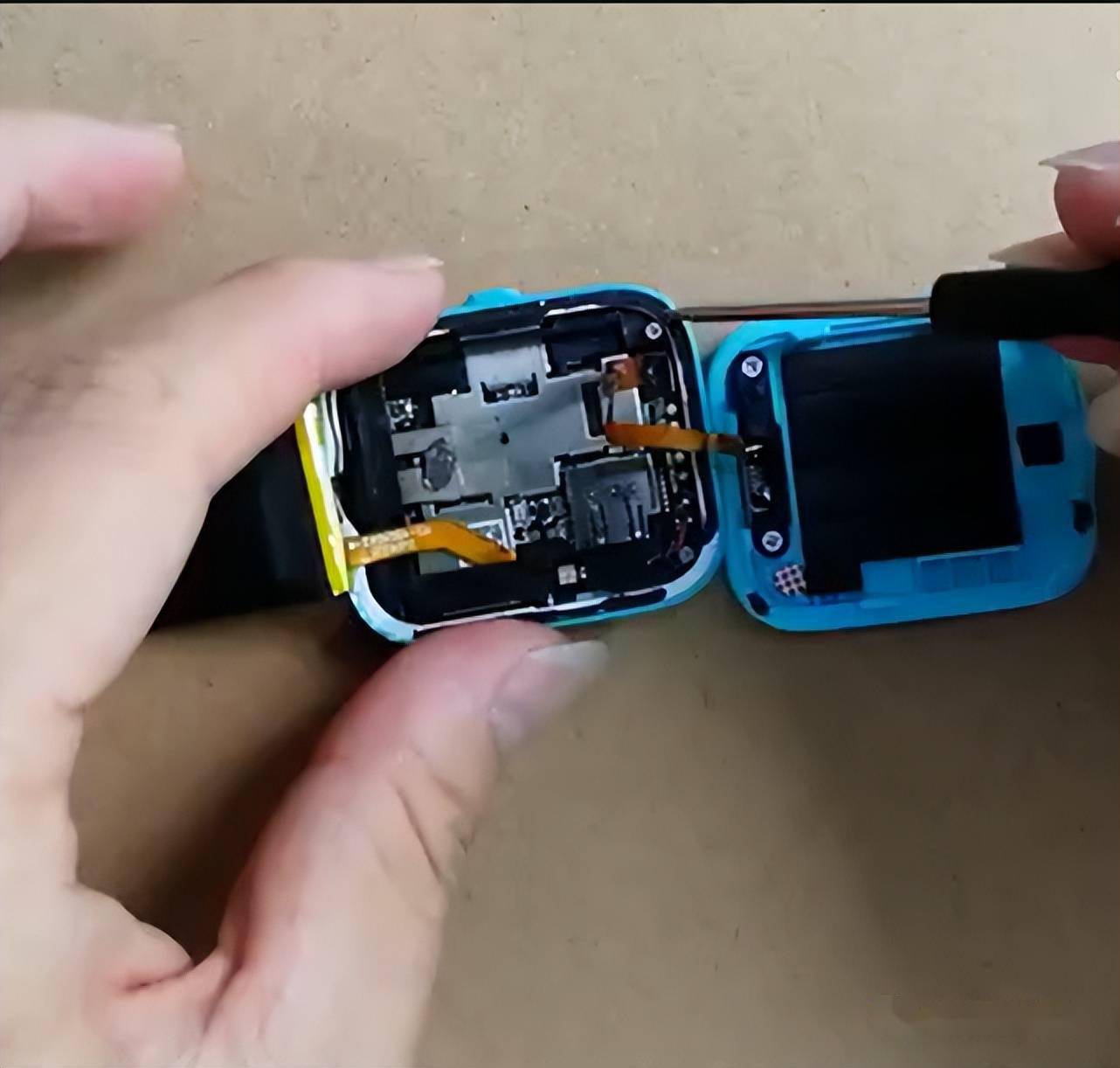 电话手表不充电怎么修 电话手表不充电怎么修