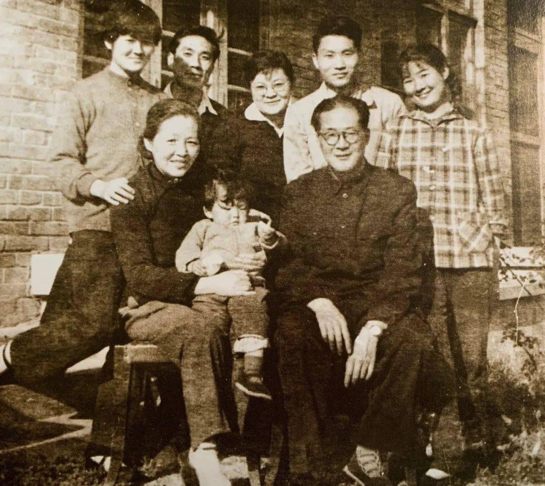 铺就中国航空摄影测量与遥感之路——纪念王之卓院士逝世20周年_测绘_发展_科学奖