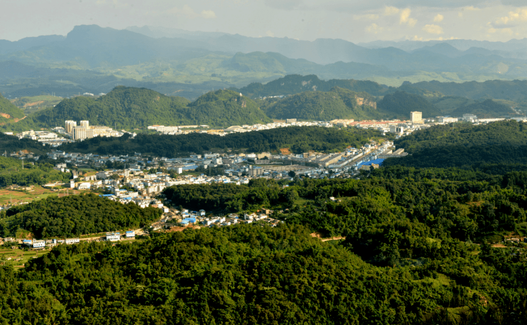 镇康县着力开展生态修复治理工作,据了解,十三五期间完成造林35.