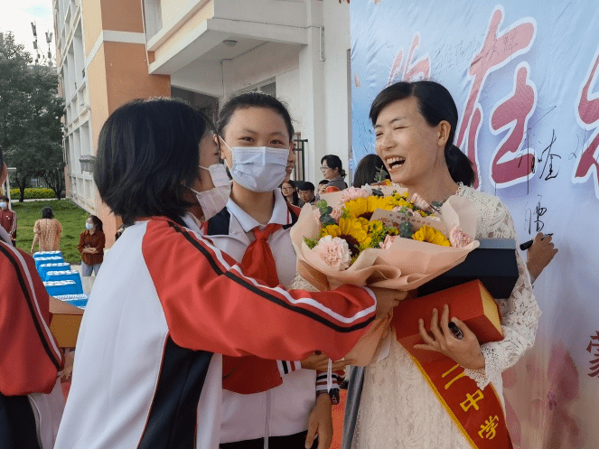 超嗨的表白!_蒙自_爱意_房村