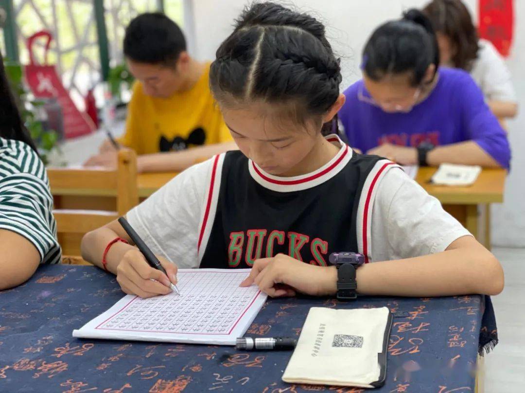 光明硬笔书法培训2022暑假班招生啦!(光明17周年,感恩七重礼)