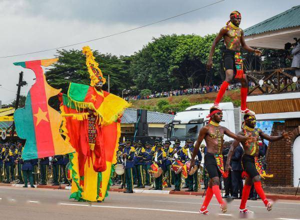 喀麦隆庆祝国庆50周年