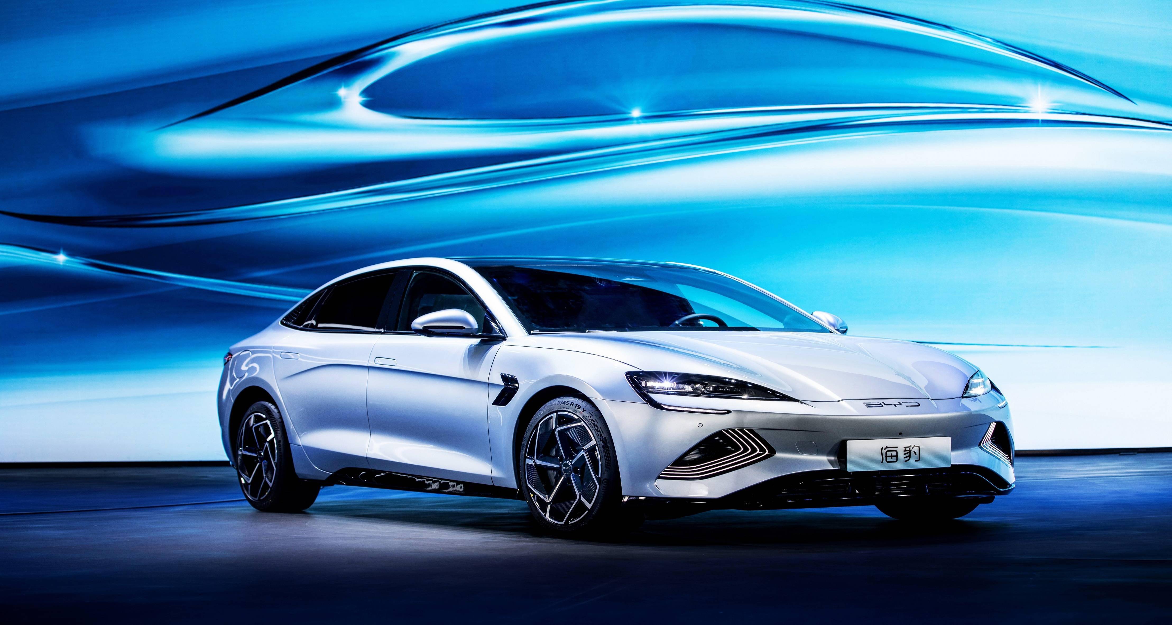 实力太强不允许低调预售2128万起的比亚迪海豹物有所值