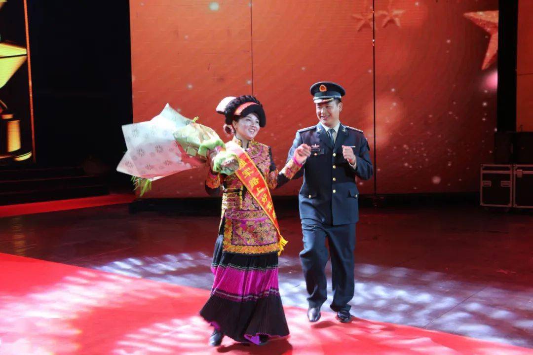 莫小梅_妻子_文化