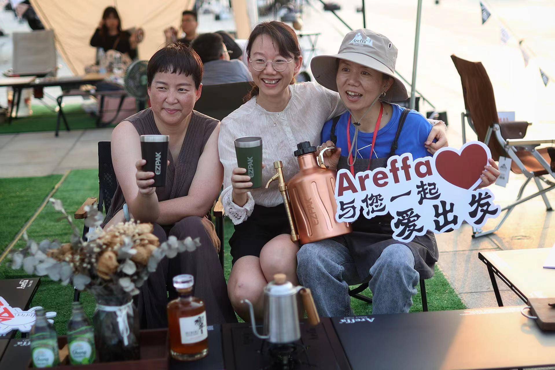 广州塔下的露营派对：国内首个“种蘑菇”主题露营活动开启