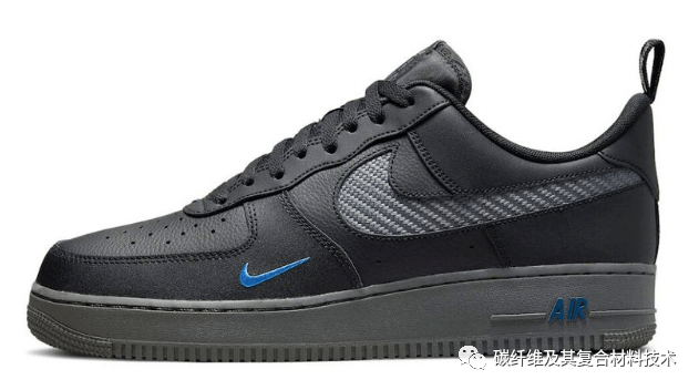 Nike Air Force 1 推出40周年纪念款运动鞋，外饰采用了碳纤维